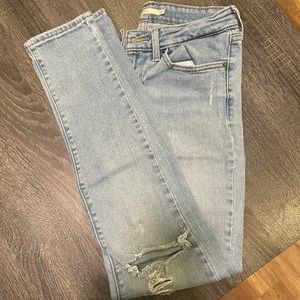 Ripped Levi Skinny Jeans